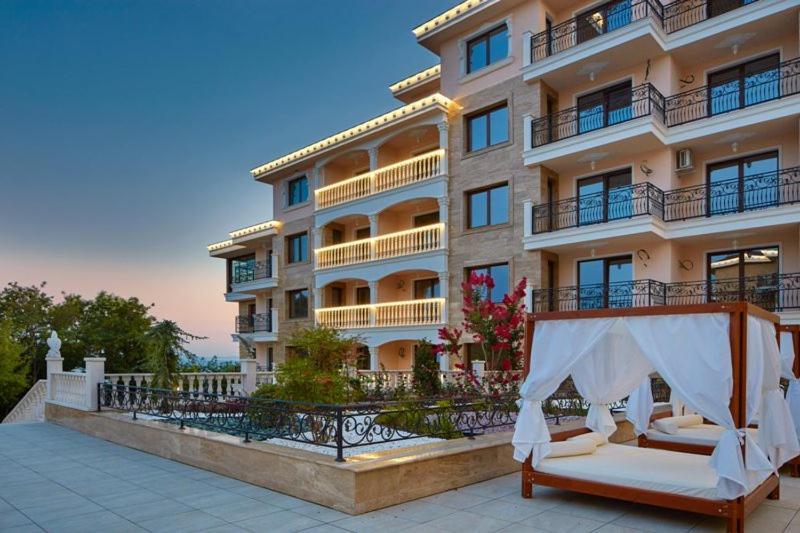 Valencia Gardens Deluxe Apartments Nesebar Luaran gambar